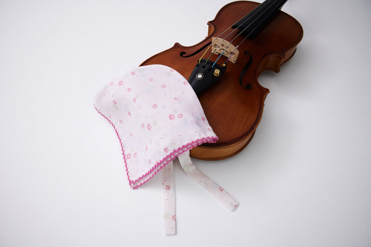 Modal Ribbon Chinrest Cover
